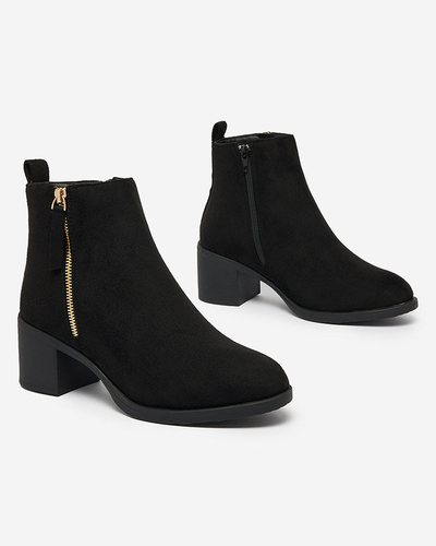 Royalfashion Čierne dámske nízke čižmy na podpätku z eko semišu Rejerry