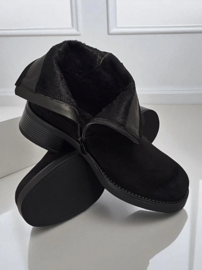 Ženski gležnarji iz eko semiša s sponkami Valtos