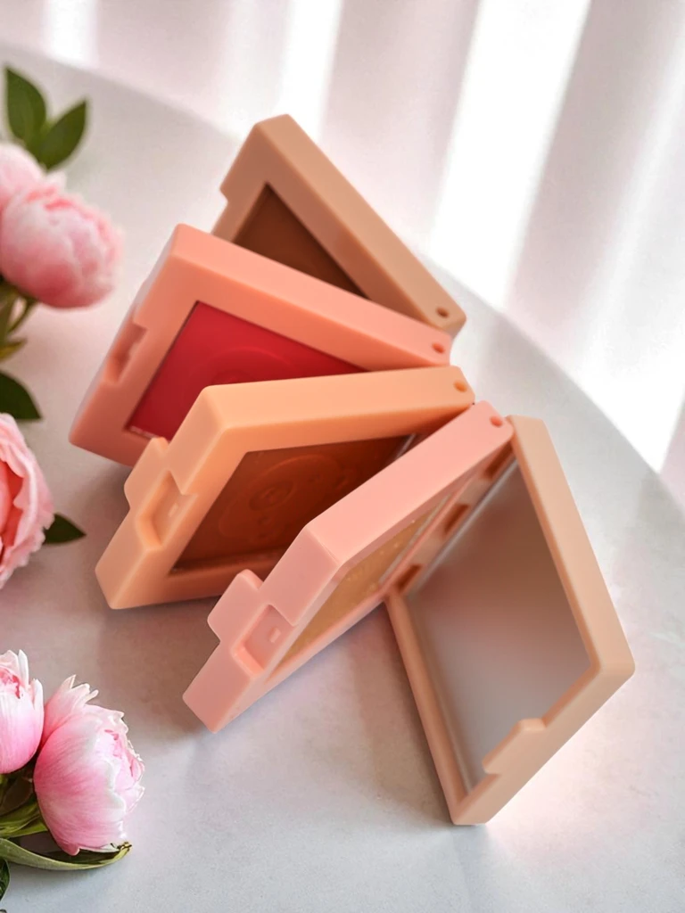 Paleta za ličenje Luxelux Cosmiana Mat 4v1 - Athena Edition 30g