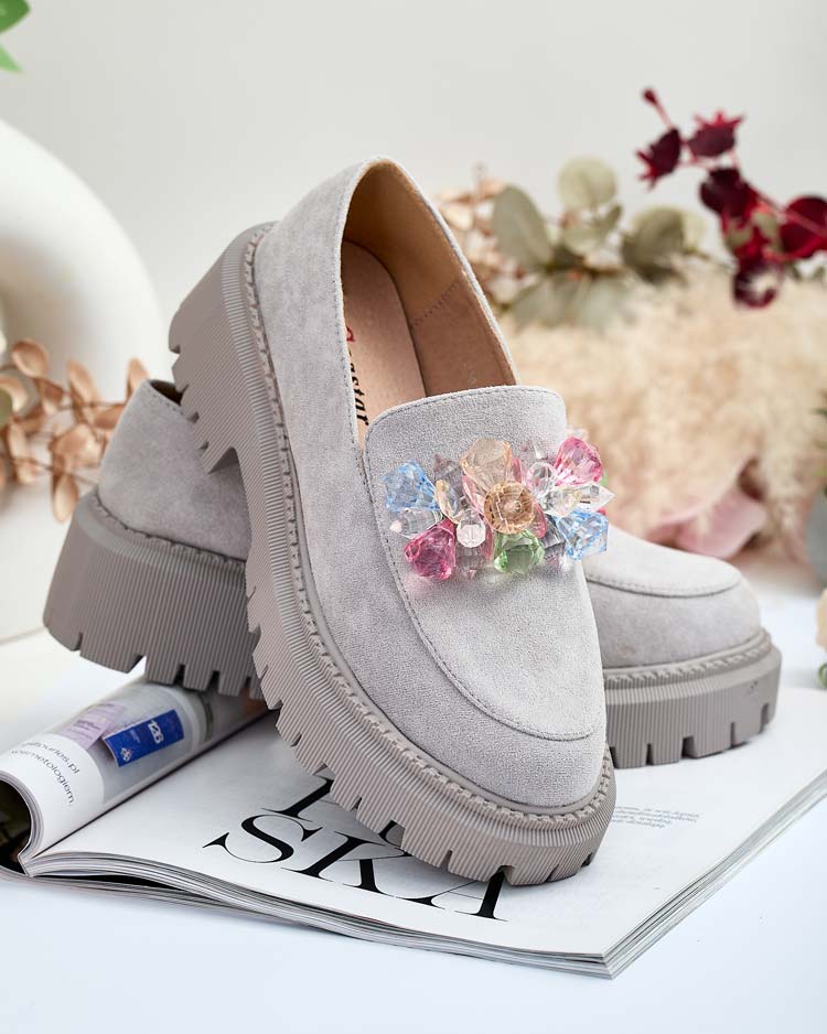 Svetlosivé dámske mokasíny s farebnými korálkami Hetika - Obuv