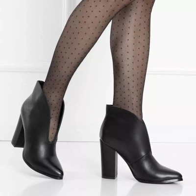 OUTLET Čierne dámske čižmy na stĺpiku Dekara - Obuv