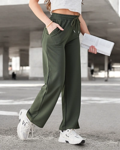 Royalfashion Jednoduché dámske nohavice s viazaním