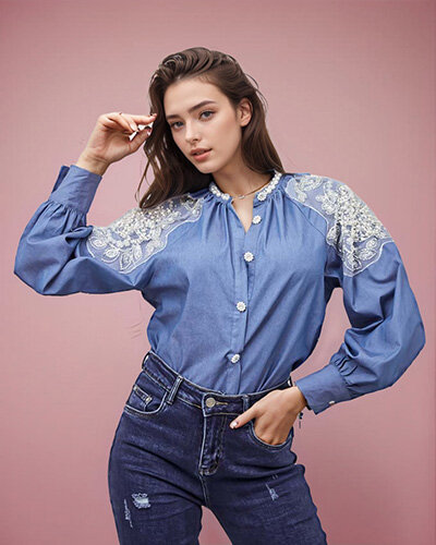 Royalfashion Dámska košeľa so zirkónmi