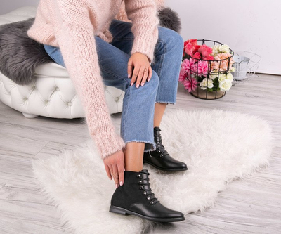 Czarne botki na płaskim obcasie Lucky Black - Obuwie