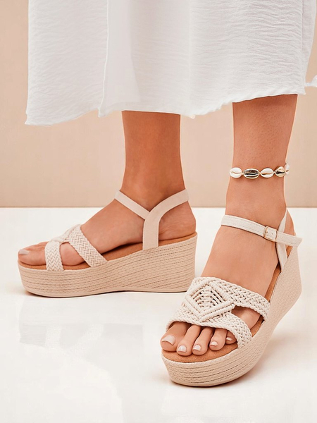 Royalfashion Dámske sandále na klinovom podpätku pletené Sunny Day