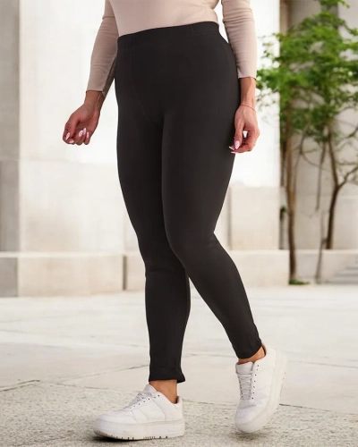 Čierne klasické dámske legíny so zateplením PLUS SIZE - Oblečenie