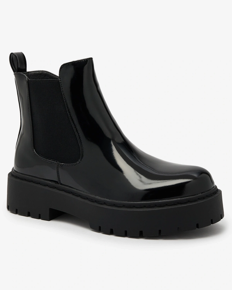 Royalfashion Čierne lakované dámske čižmy bez podpätku Glossy Chic