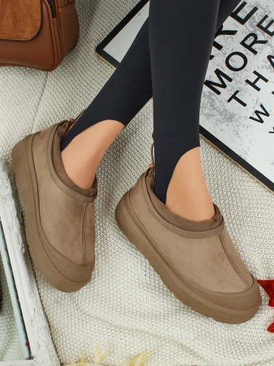 Kratki ženski škornji a'la za sneg Velisee