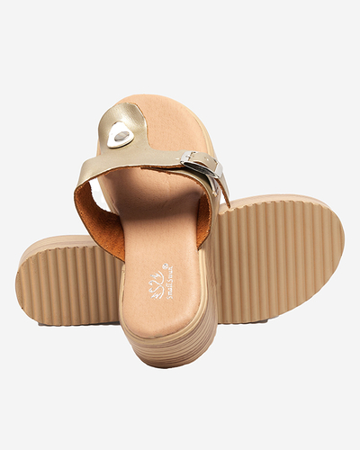 OUTLET Zlaté dámske šľapky na platforme Borico - Obuv