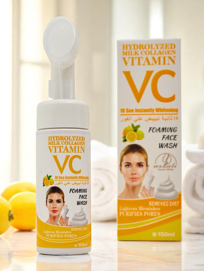 Čistiaca proti starnutiu tvárová pena s vitamínom C a kefkou