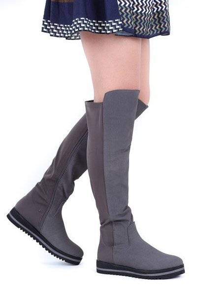 Szare kozaki na platformie Claudia - Obuwie