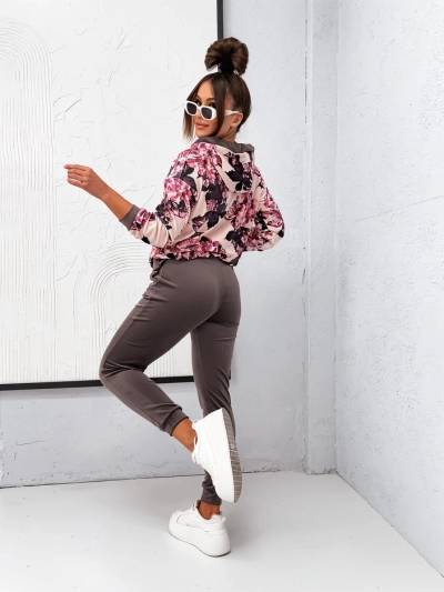 Royalfashion Dámsky bavlnený set pripomínajúci zamat s kvetinami