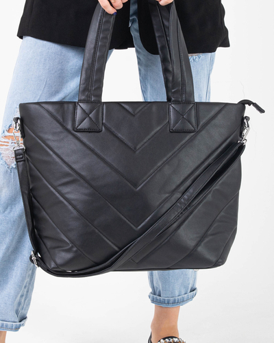 Čierna dámska prešívaná taška - doplnky