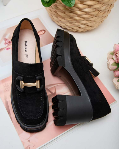 Elegantni sandali Vulcano v barvi črnega semiša