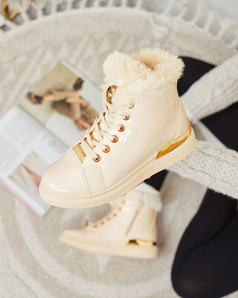 Royalfashion Béžové lakované dámske zateplené čižmy Sylnina