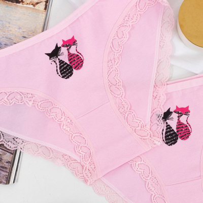 3 / balenie Ružové dámske čipkované nohavičky - spodná bielizeň