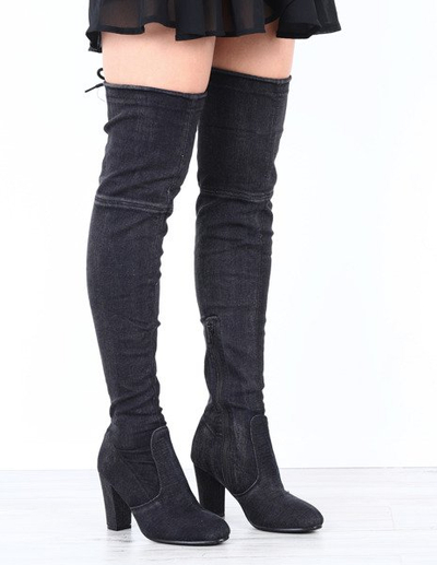 Czarne, jeansowe kozaki na słupku Irene- Obuwie