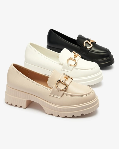 Biele dámske mokasíny so zlatým zdobením Riasse - Obuv