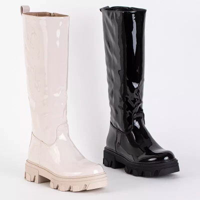 OUTLET Dámske béžové lakované čižmy Kimmi - Obuv