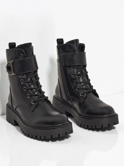 Ženski gležnarji v stilu delavskih škornjev Sorevine