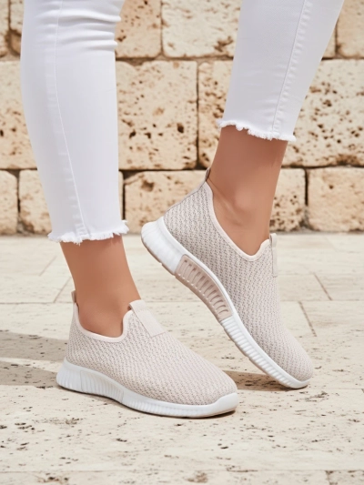 Ženske bež superge Eulalia Slip-On nizka peta tkanina poletje pomlad