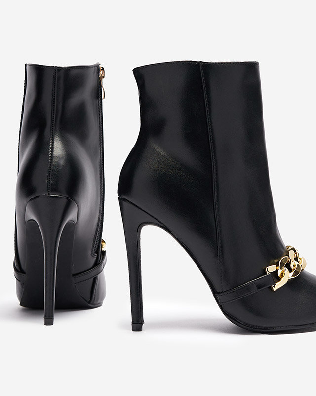 OUTLET Čierne čižmy na podpätku zdobené retiazkou Rittle- Obuv