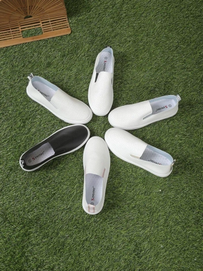 Royalfashion dámske perforované nazúvacie topánky Eppes