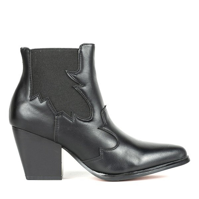 Černé boty na sloupcích kovbojských bot Catenia - obuv