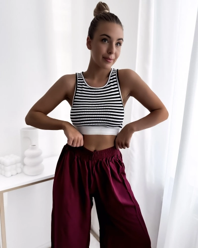 Royalfashion Dámske 7/8 nohavice culotte bordovej farby