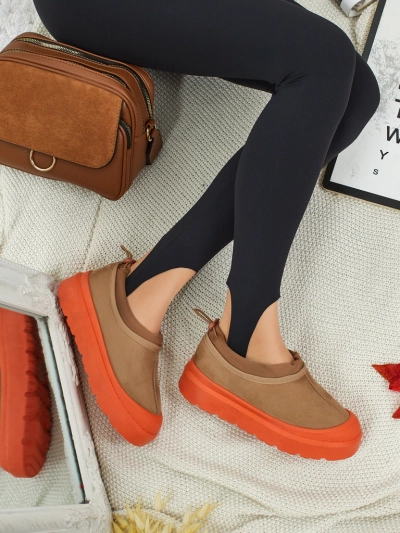 Ženski Športni Copati Flora Kamel Semiš Udobni za Vsak Dan