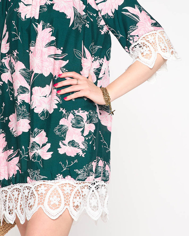 Tmavozelená dámska blúzka s kvetmi PLUS VEĽKOSŤ - Oblečenie