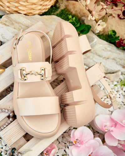 Royalfashion Dámske sandále na platforme z ekokože Avemil