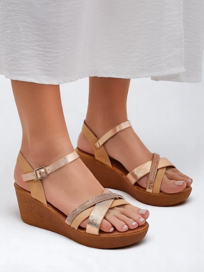 Royalfashion Dámske wedge sandále s kamienkami a trblietaním Glittera