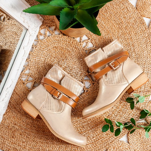 Zlaté boty s prolamovanou úpravou Helin - Obuv 1