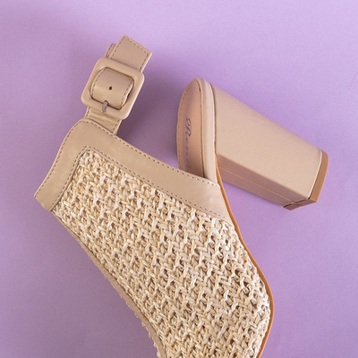 OUTLET Béžové dámske sandále na postave Tairi - Obuv
