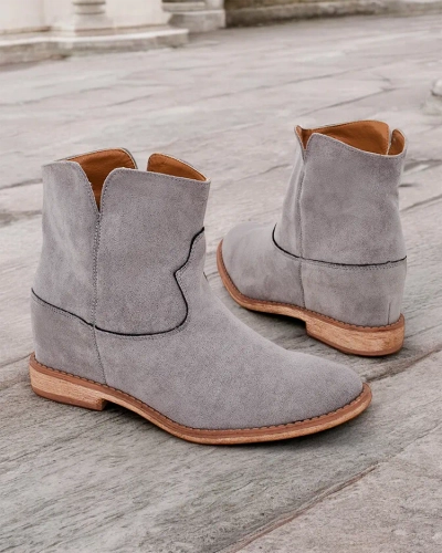 Royalfashion Kowboy-štýlu členkové topánky na krytom klinu Bluestone