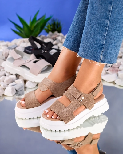 Royalfashion Tmavohnedé dámske sandále na pevnej podrážke Rederis