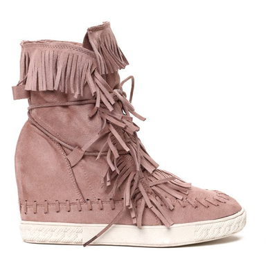 Różowe sneakersy na krytym koturnie z frędzlami - Obuwie