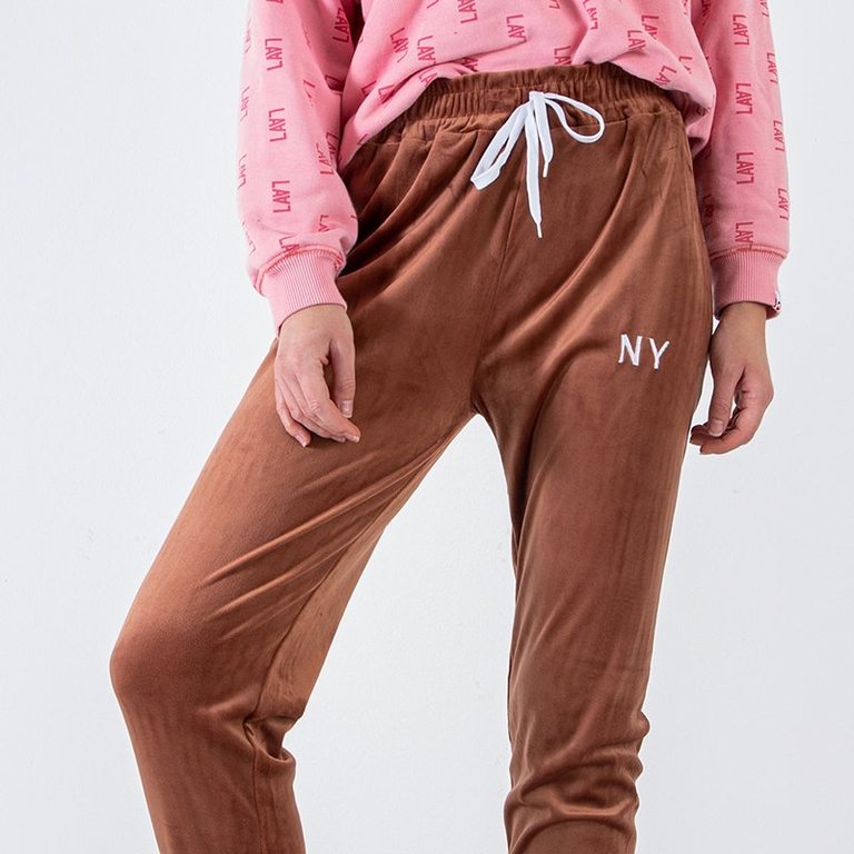 Dámske hnedé tepláky s vyšívaným nápisom - Oblečenie