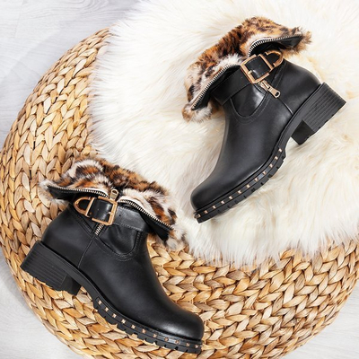 Rahelove čierne ploché topánky na opätku - Obuv