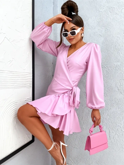 Royalfashion Dámske mini šaty s volánmi a viazaním