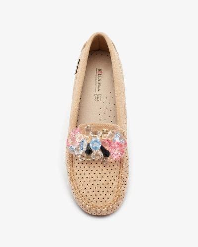 Royalfashion Ažurové svetlohnedé dámske mokasíny s ozdobnými kryštálmi Cizzas
