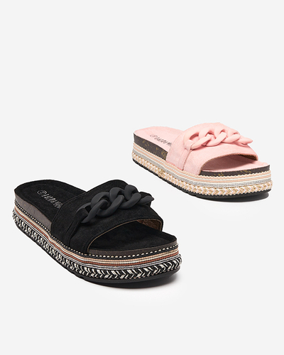 OUTLET Dámske čierne papuče so zdobenou podrážkou Hillam - Obuv