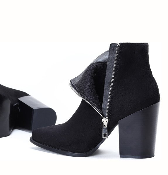 Czarne botki na słupku Charlene - Obuwie