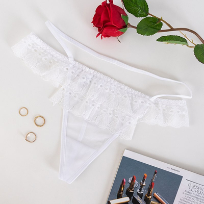 Dámske biele čipkované tangá - Spodná bielizeň
