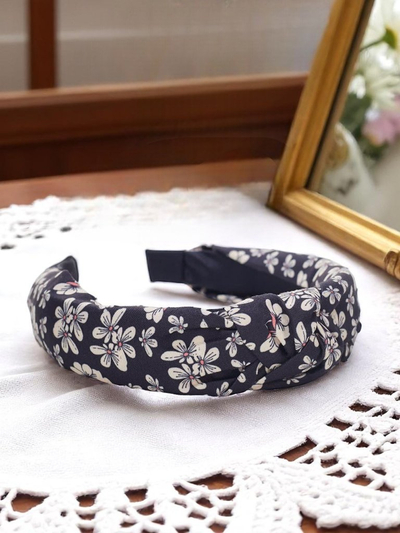 Royalfashion Čelenka so zapletaným kvetinovým vzorom Florinda