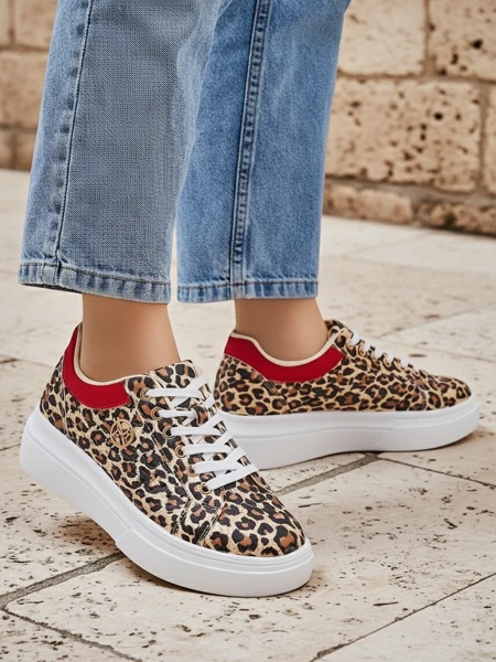 Royalfashion Dámske perforované športové tenisky Leopess