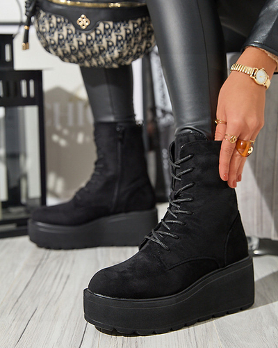 OUTLET Čierne čižmy na platforme Jeanne - Obuv