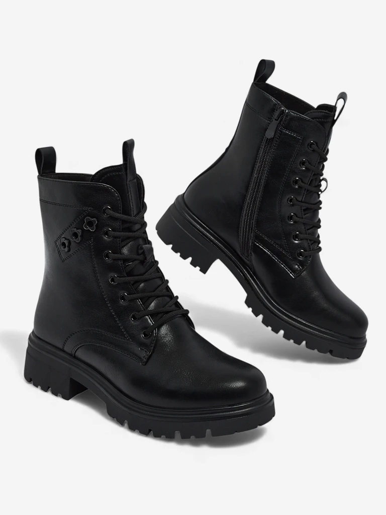 Eko usnjeni ženski gležnarji na vezalke Nometa