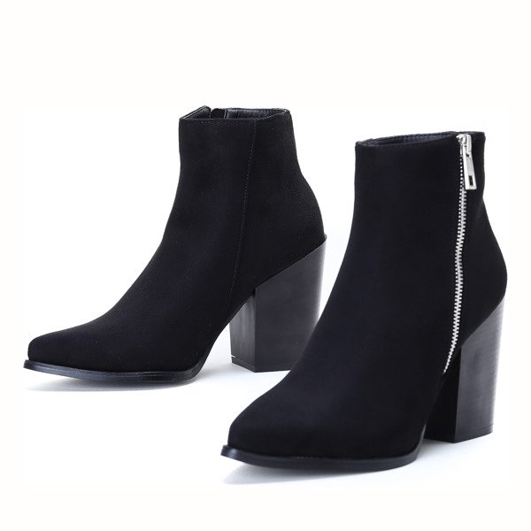 Czarne botki na słupku Charlene - Obuwie